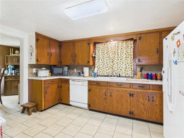 $381,000 | 4913 Day Court, Walkertown, NC 27051