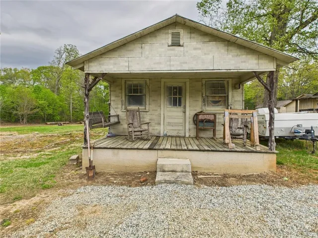 $381,000 | 4913 Day Court, Walkertown, NC 27051