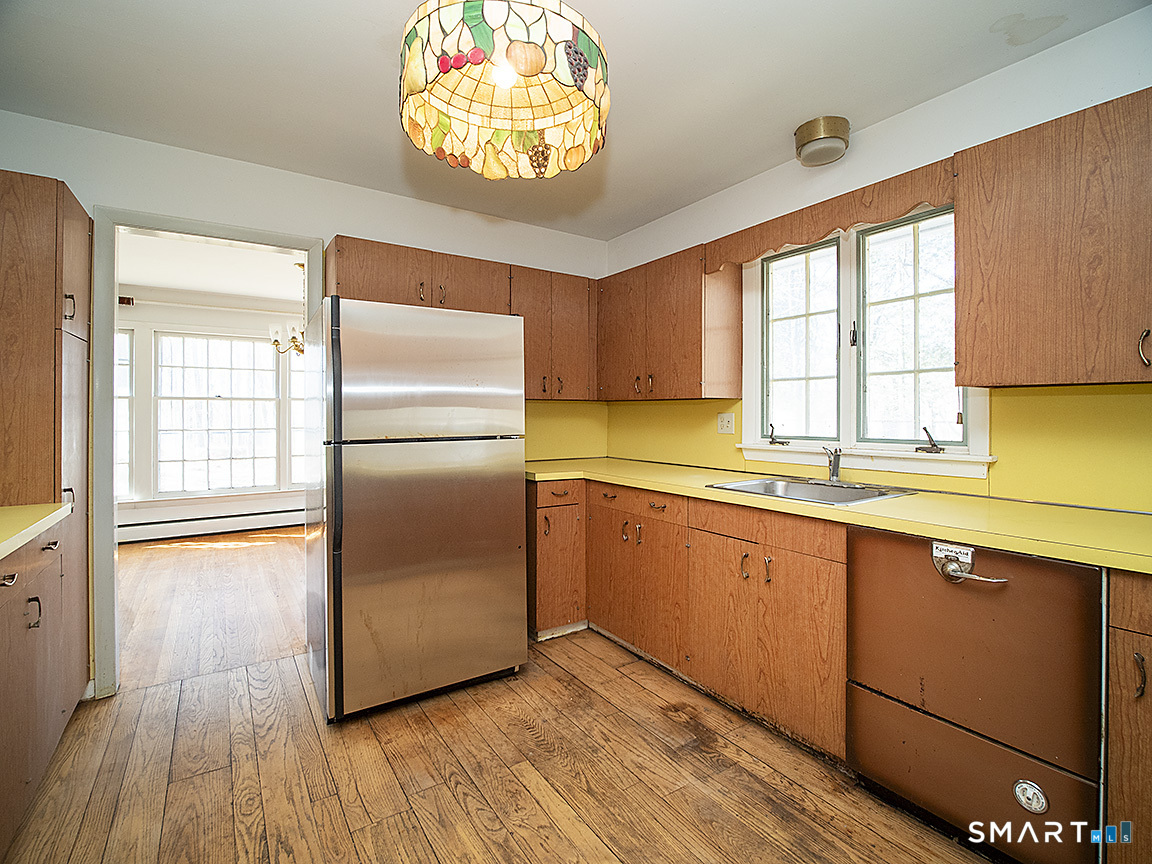 33 Fairground Road Woodbridge, CT 06525 - Photo 12 of 35