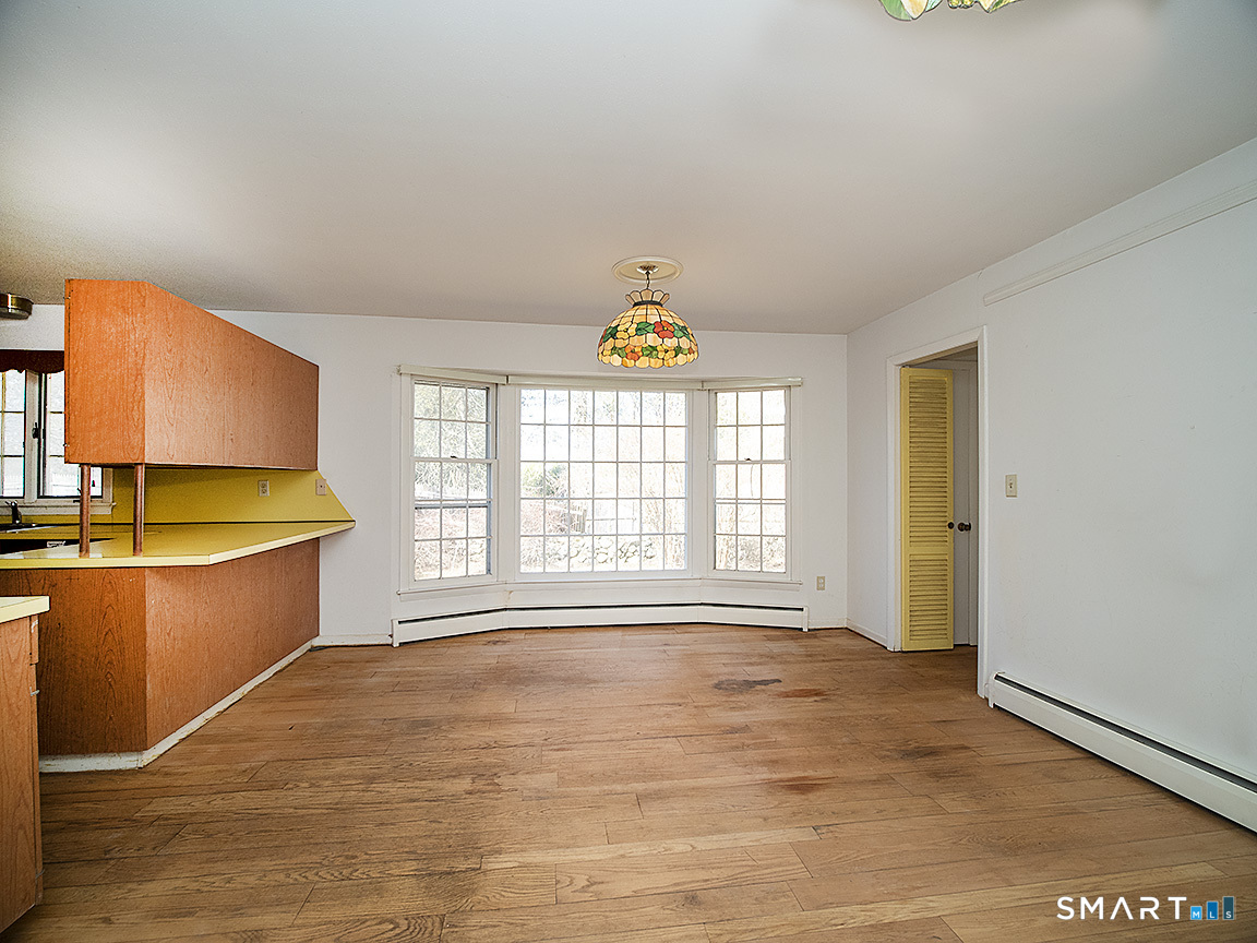 33 Fairground Road Woodbridge, CT 06525 - Photo 15 of 35