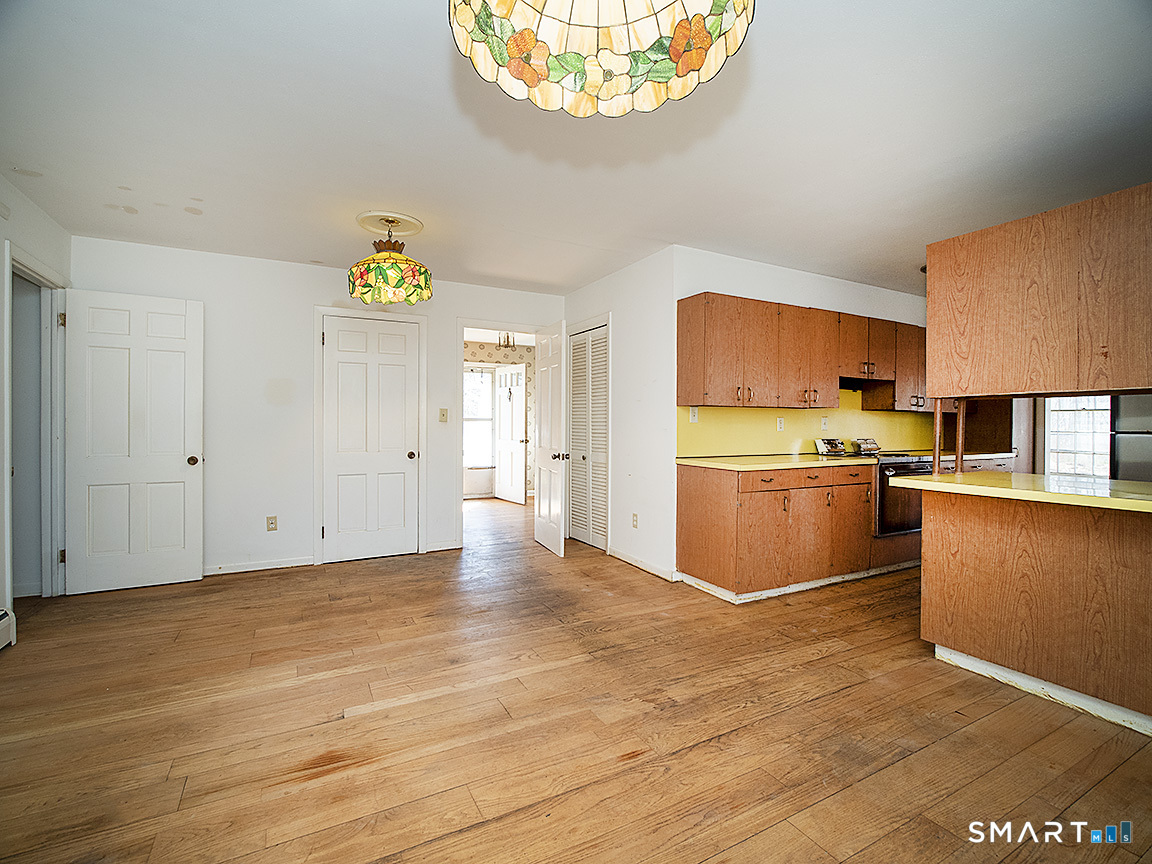 33 Fairground Road Woodbridge, CT 06525 - Photo 16 of 35