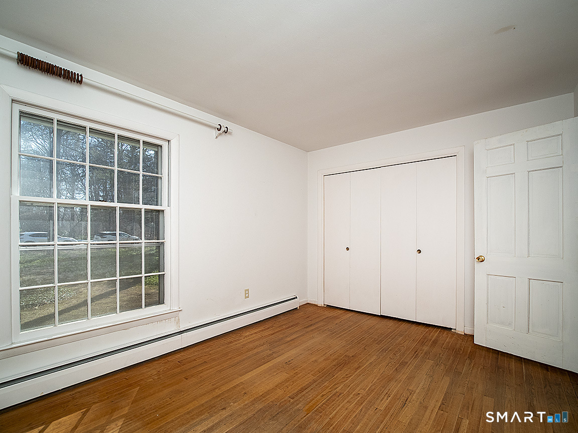 33 Fairground Road Woodbridge, CT 06525 - Photo 22 of 35 Bedroom 3