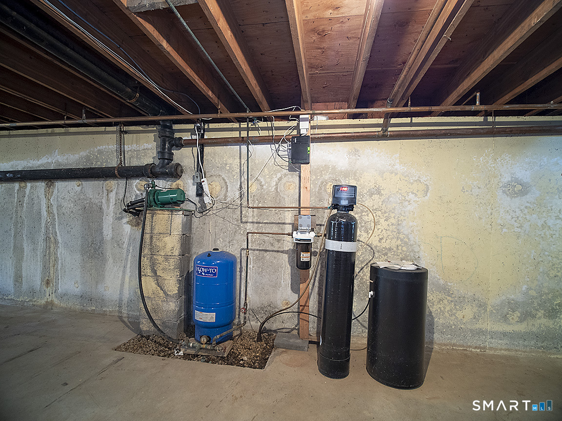 33 Fairground Road Woodbridge, CT 06525 - Photo 34 of 35 Well water treatment