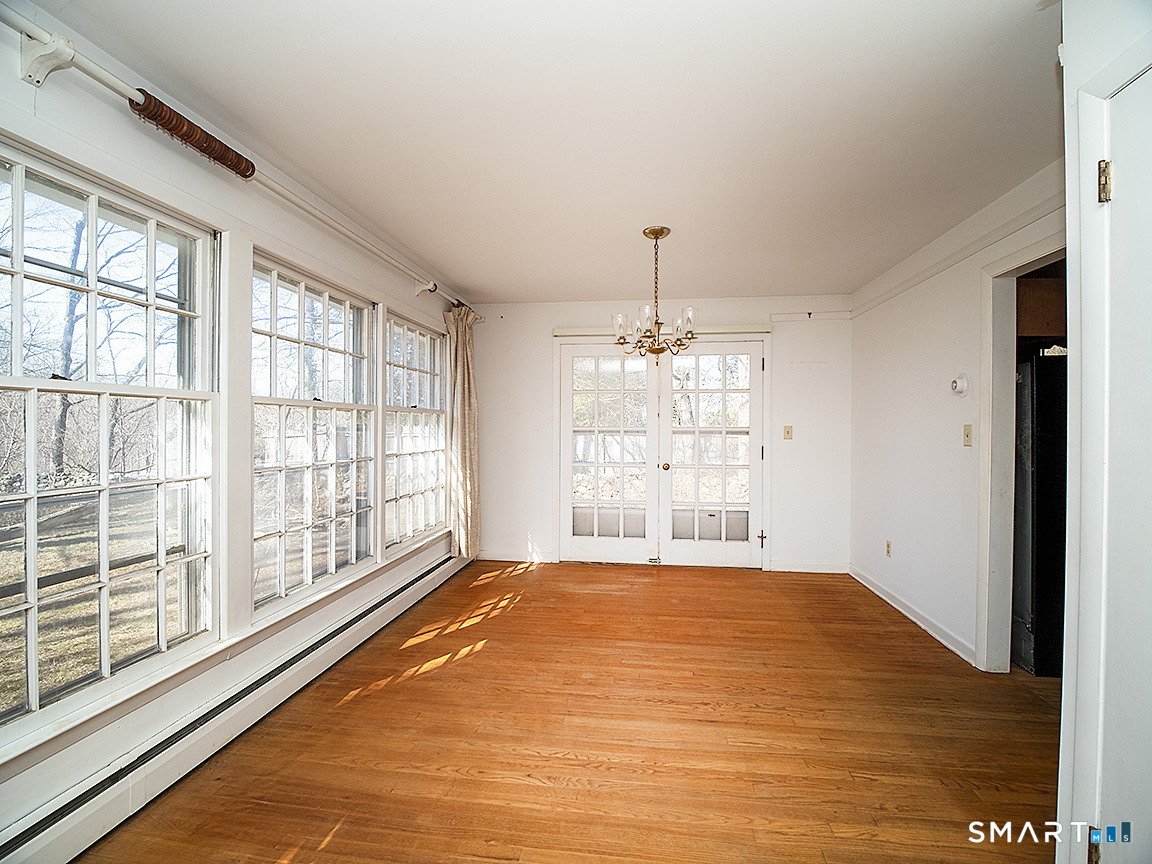 33 Fairground Road Woodbridge, CT 06525 - Photo 10 of 35