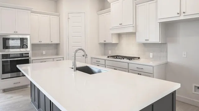 $469,900 | 208 High Rock Pass, Kyle, TX 78640