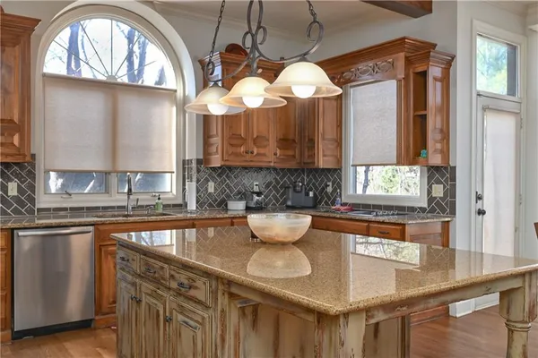 $749,900 | 14500 Perry Street, Overland Park, KS 66221