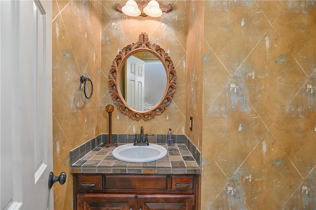 14500 Perry Street Overland Park, KS 66221 - Photo 24 of 58