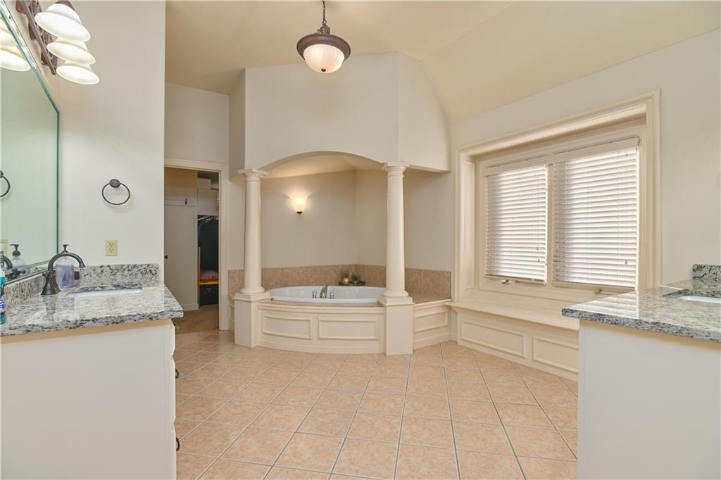 14500 Perry Street Overland Park, KS 66221 - Photo 28 of 58