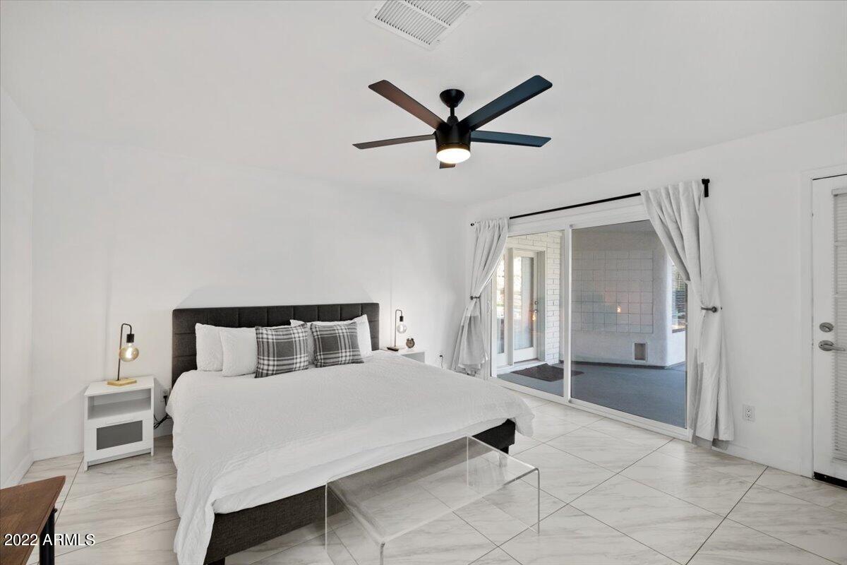6520 North Mountain View Road Paradise Valley, AZ 85253 - Photo 16 of 29 14-Bedroom