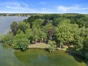 $3,700,000 | W343N6205 South Bayview Road, Oconomowoc, WI 53066