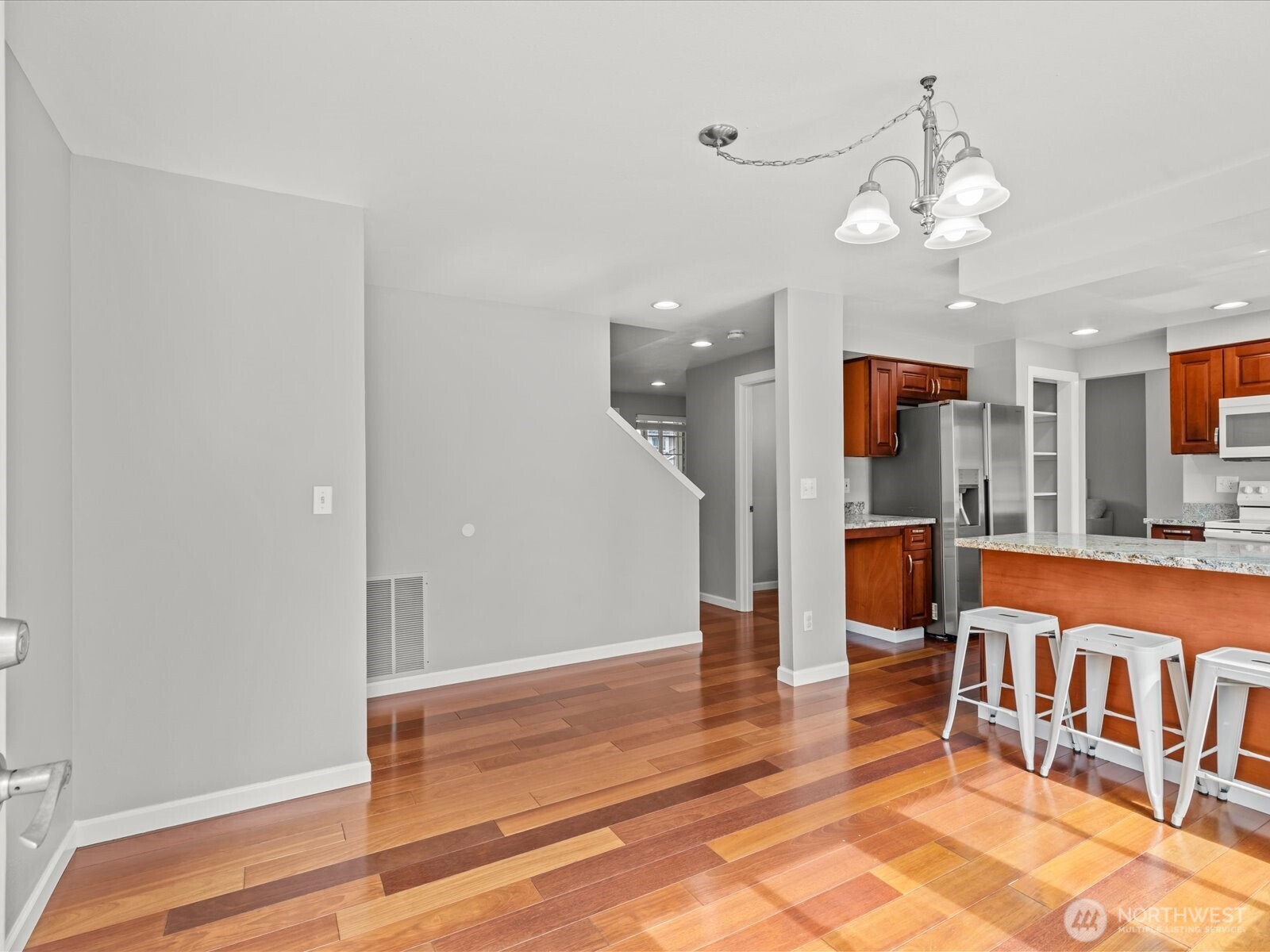 1027 Southwest 348th Place Federal Way, WA 98023 - Photo 18 of 32