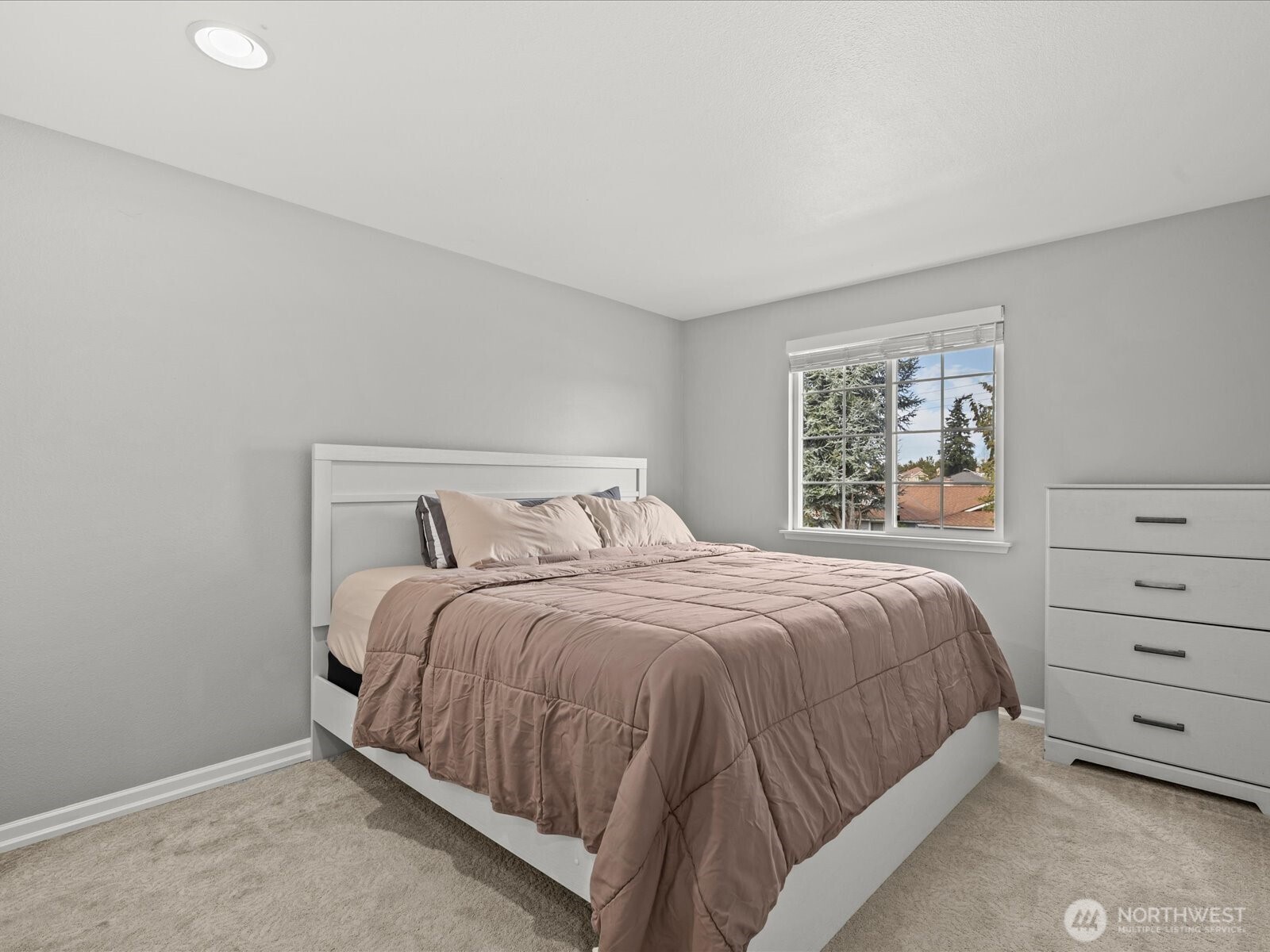 1027 Southwest 348th Place Federal Way, WA 98023 - Photo 27 of 32