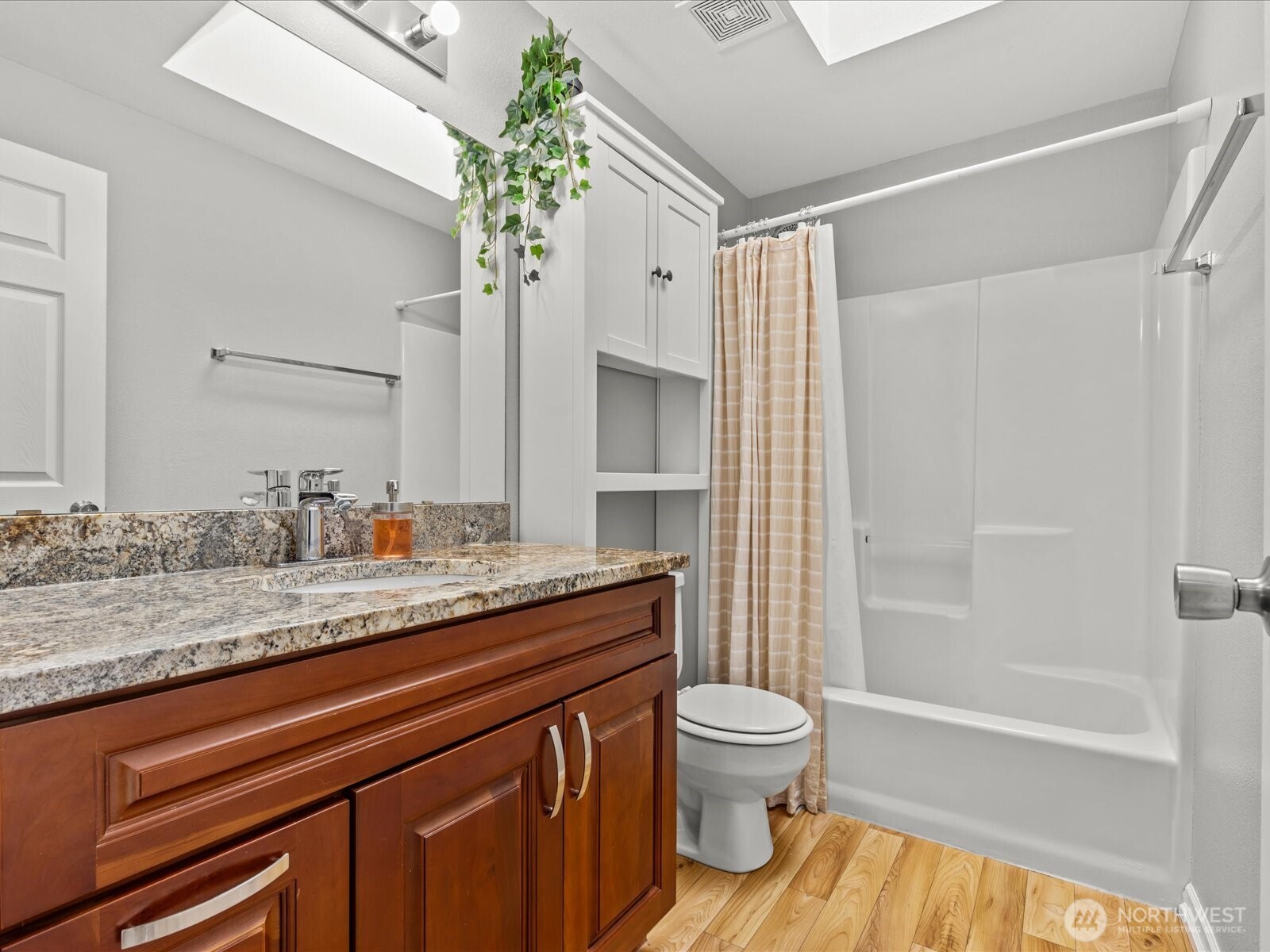 1027 Southwest 348th Place Federal Way, WA 98023 - Photo 28 of 32