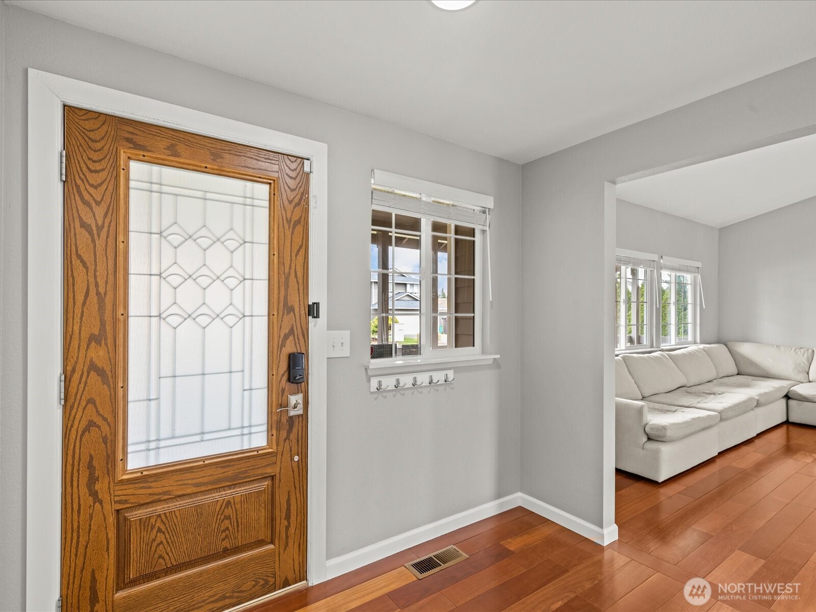 1027 Southwest 348th Place Federal Way, WA 98023 - Photo 5 of 32