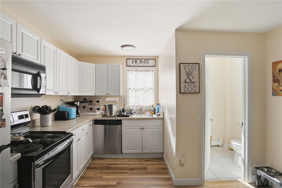 20 Mt Pleasant View Avenue Cumberland, RI 02864 - Photo 7 of 19 22 Kitchen