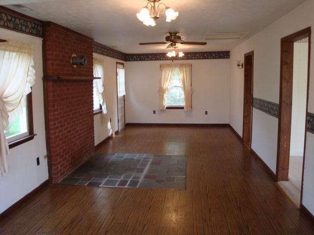 68 Boggs Road Alderson, WV 24910 - Photo 9 of 20 family room2