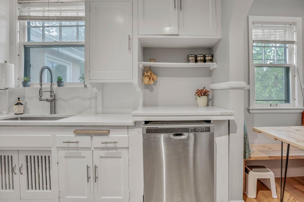 7425 York Terrace Edina, MN 55435 - Photo 16 of 41