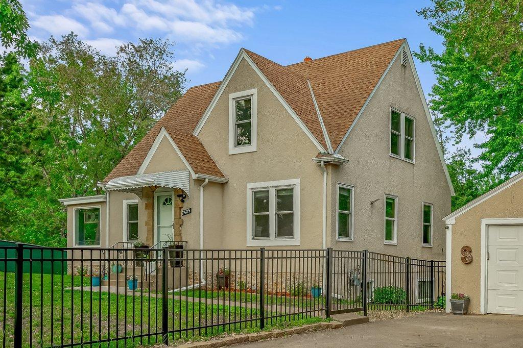 7425 York Terrace Edina, MN 55435 - Photo 2 of 41