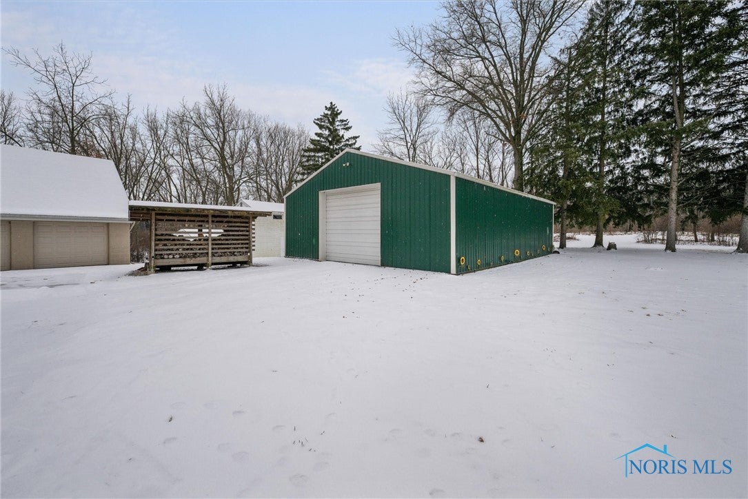 216 East State Line Road Toledo, OH 43612 - Photo 4 of 43 36 X 48 Pole Barn