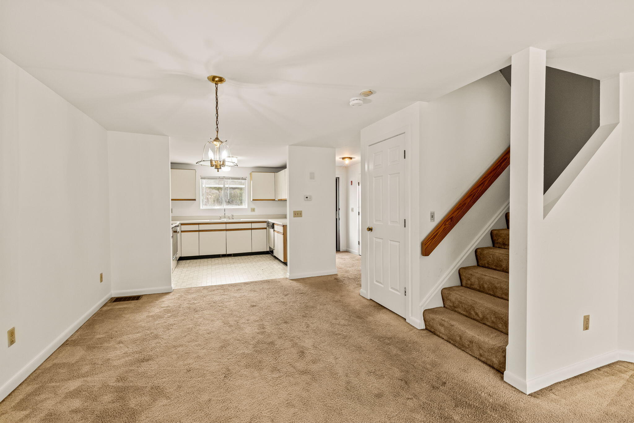 137 Shellback Way, Unit U Mashpee, MA 02649 - Photo 13 of 27 16-web-or-mls-137-shellback-way-u