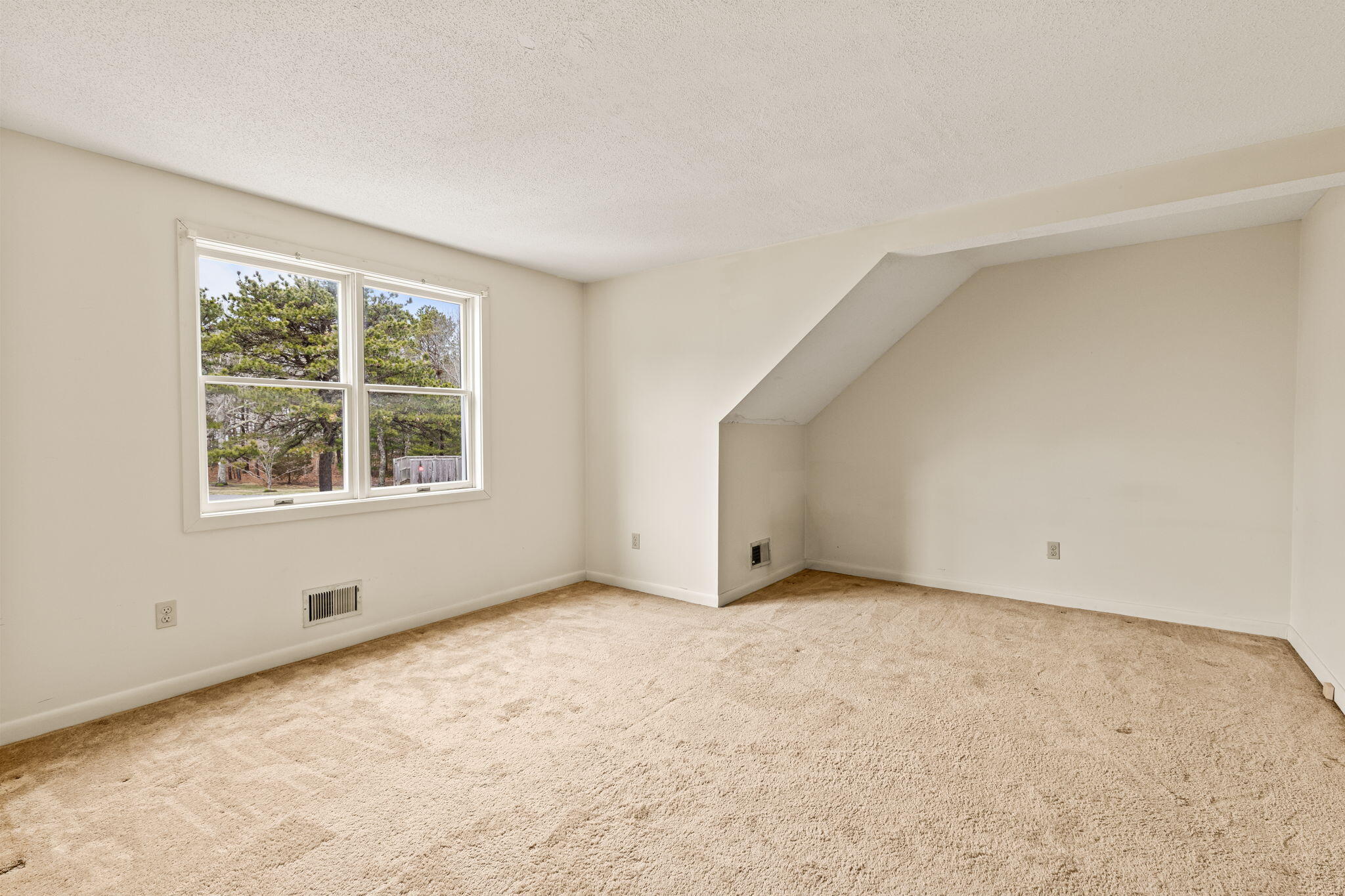 137 Shellback Way, Unit U Mashpee, MA 02649 - Photo 20 of 27 23-web-or-mls-137-shellback-way-u