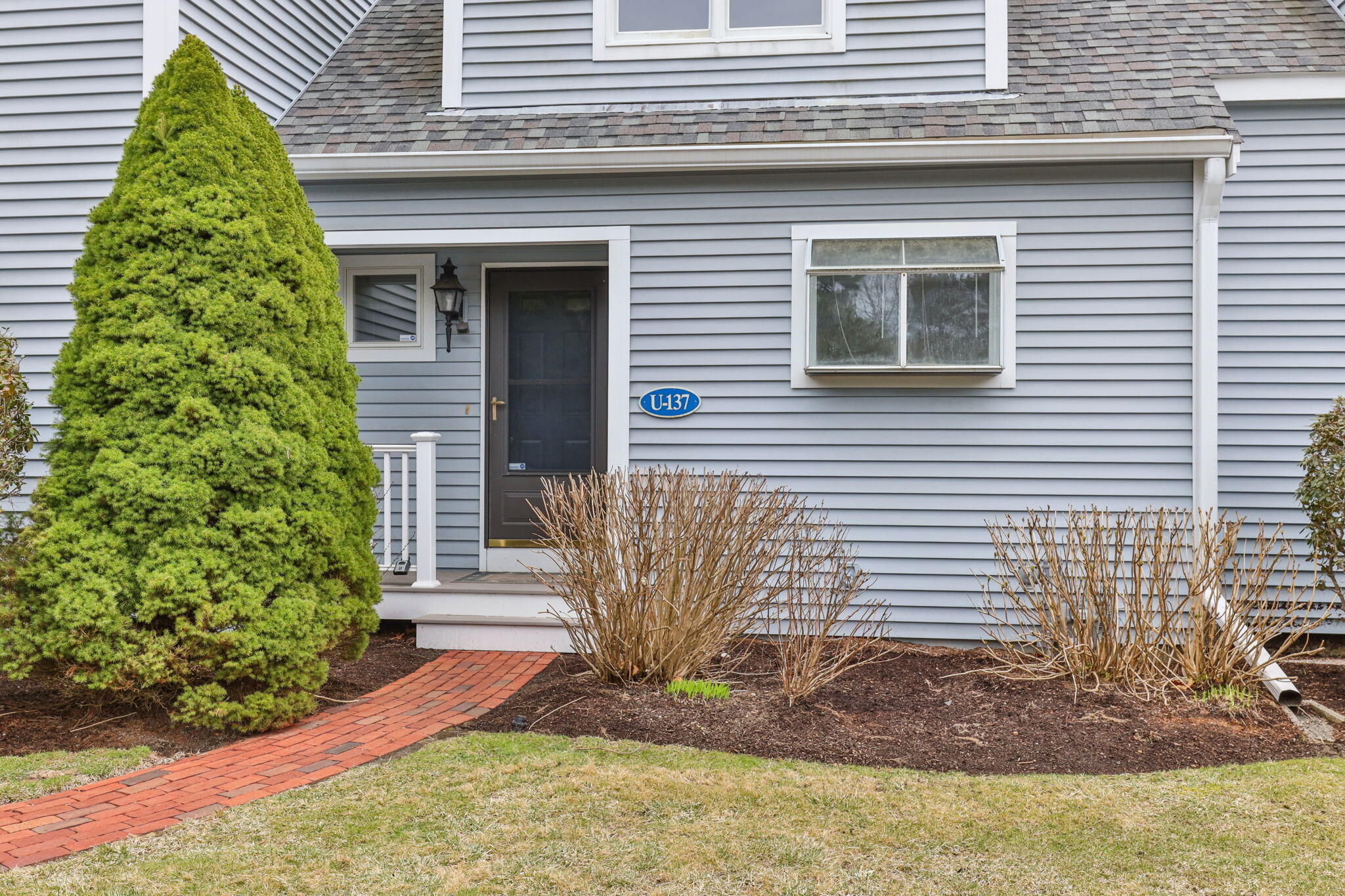137 Shellback Way, Unit U Mashpee, MA 02649 - Photo 2 of 27 3-web-or-mls-137-shellback-way-u