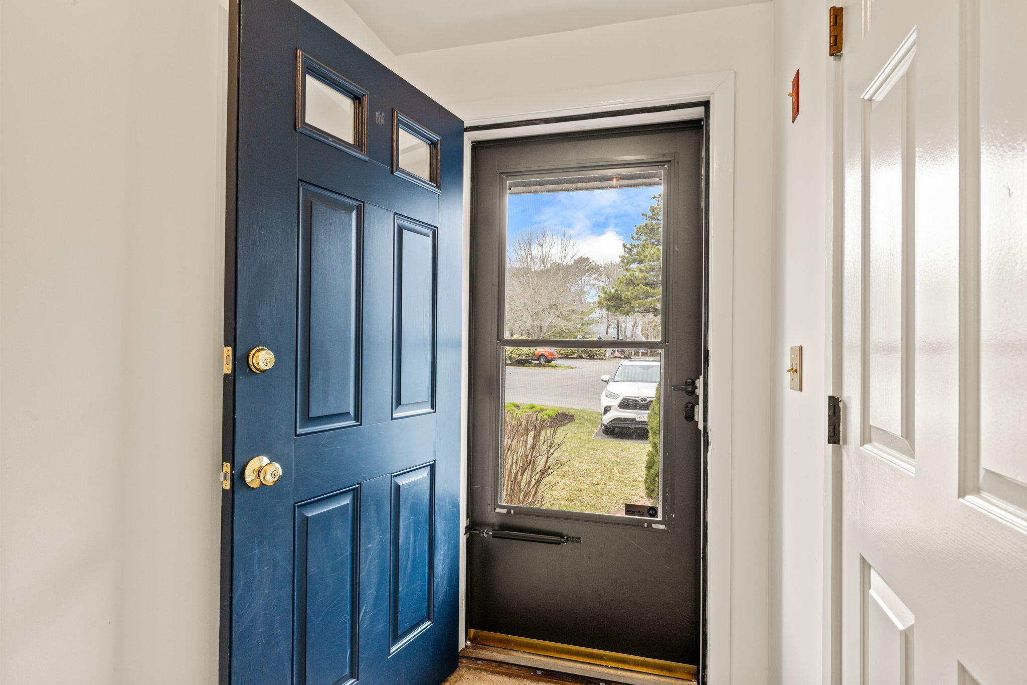 137 Shellback Way, Unit U Mashpee, MA 02649 - Photo 4 of 27 5-web-or-mls-137-shellback-way-u