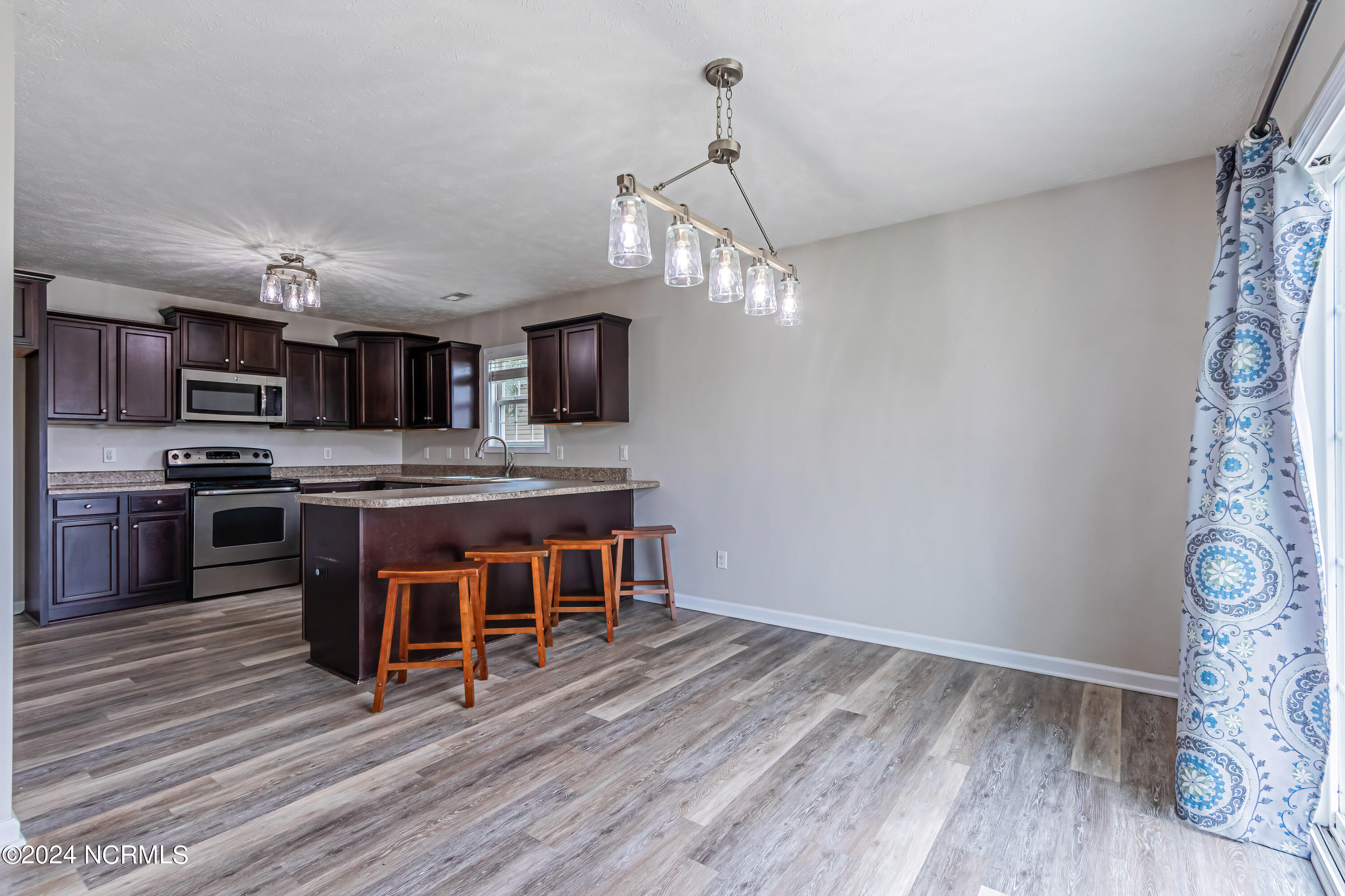 275 Merin Height Road Jacksonville, NC 28546 - Photo 11 of 41 merin kitchen 2