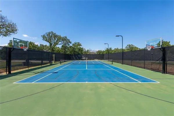 a view of a tennis court