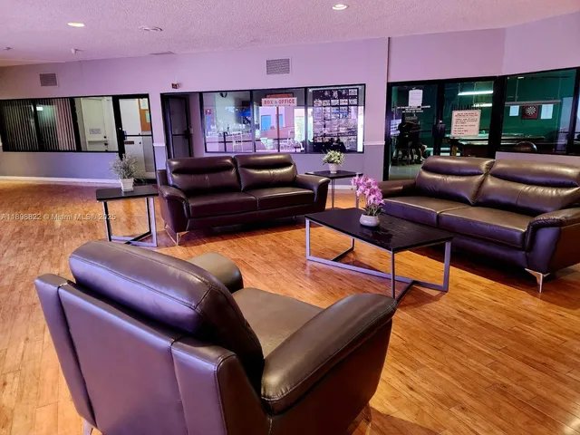 $1,700 | 9101 Lime Bay Boulevard, Unit 305, Tamarac, FL 33321