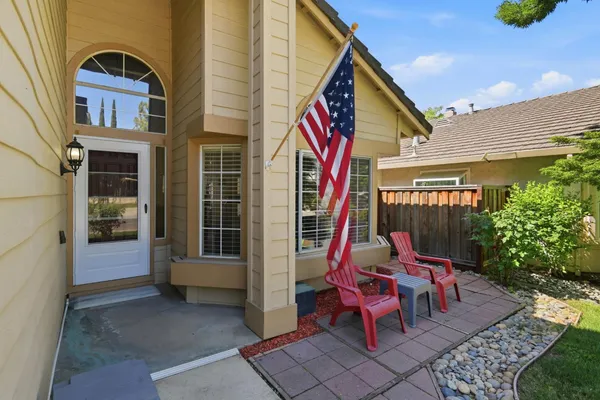 $679,999 | 102 Henry Court, Tracy, CA 95376