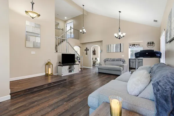$679,999 | 102 Henry Court, Tracy, CA 95376