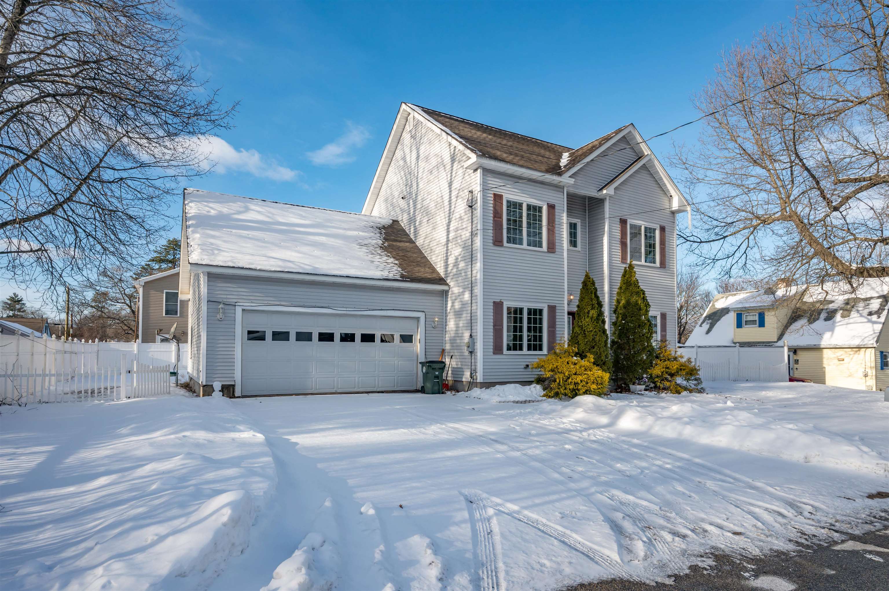 69 Patterson Street Manchester, NH 03102 - Photo 2 of 37