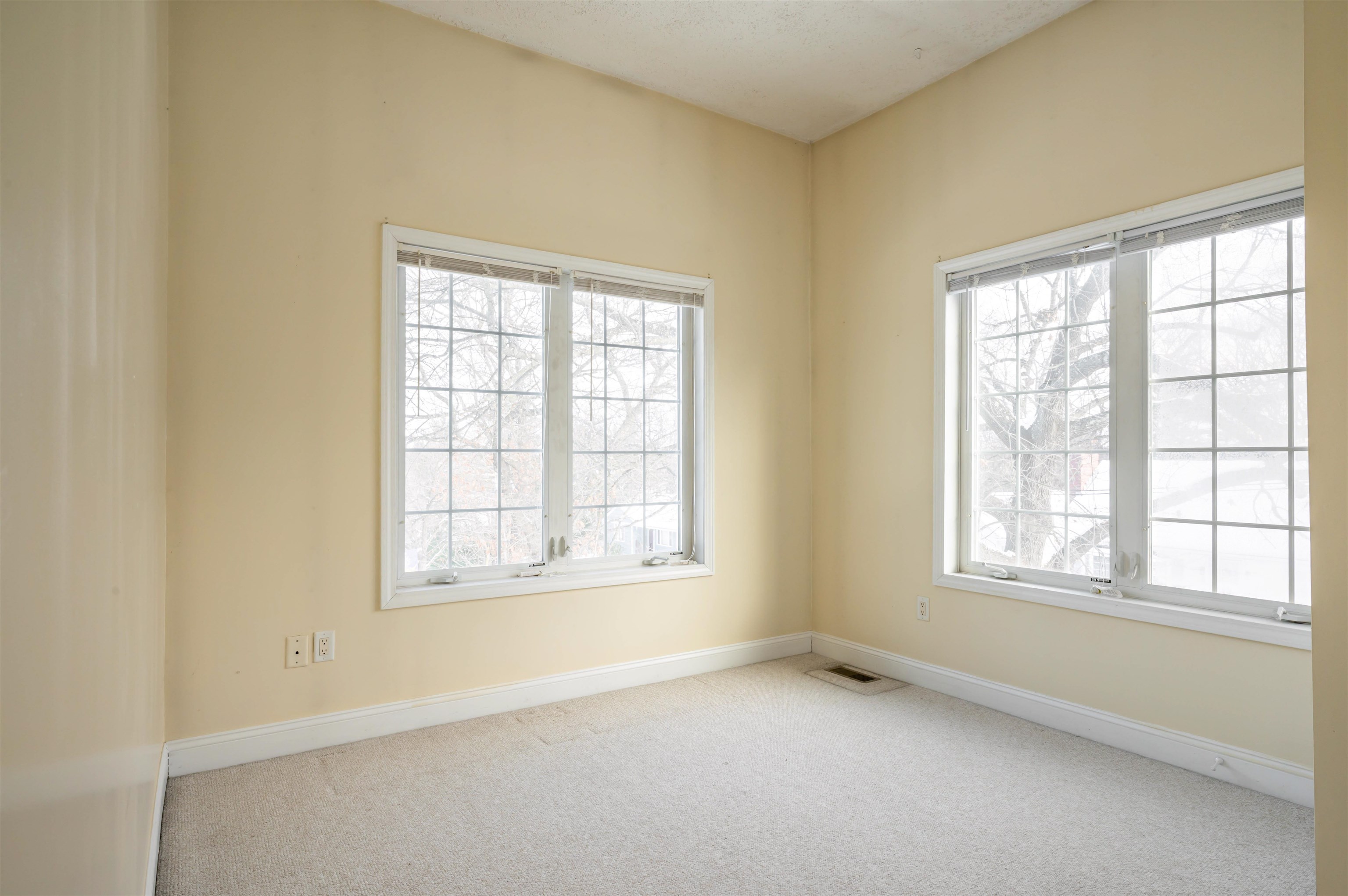 69 Patterson Street Manchester, NH 03102 - Photo 31 of 37