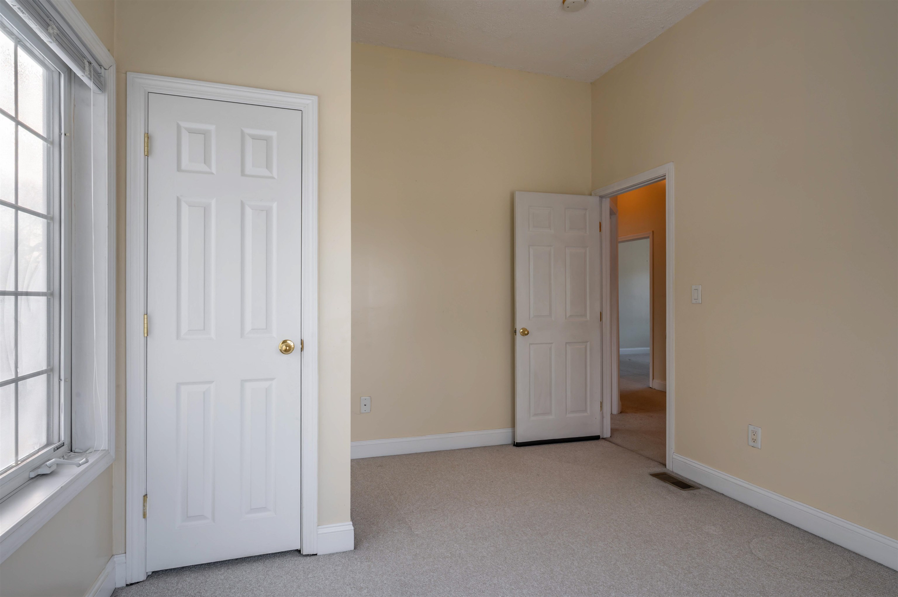 69 Patterson Street Manchester, NH 03102 - Photo 33 of 37