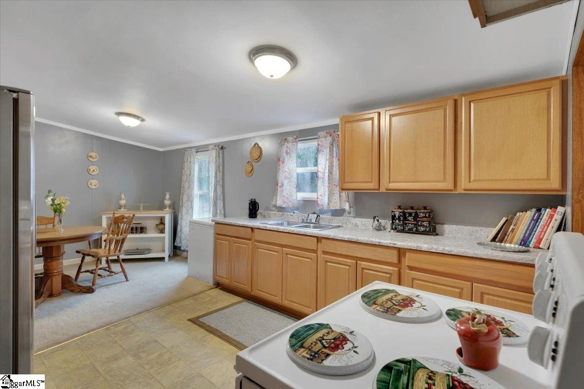 844 Cedar Road Marietta, SC 29661 - Photo 13 of 36 Gallery Image 13