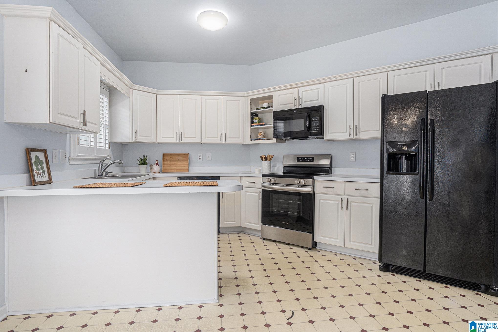 1137 Berwick Road Birmingham, AL 35242 - Photo 11 of 33 Gallery Image 11