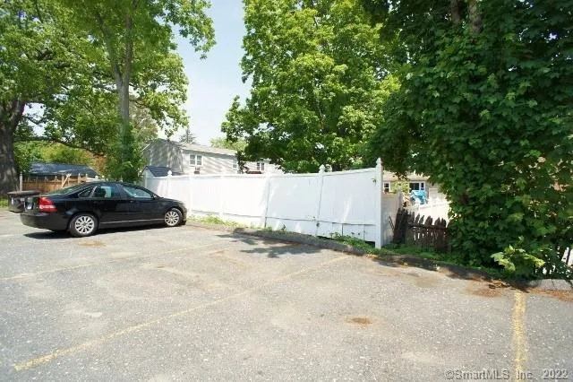 $1,875 | 16 Glenwood Avenue, Unit 6, Norwalk, CT 06854