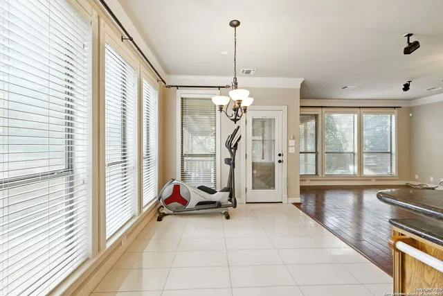 $2,400 | 630 Colosseo Way, San Antonio, TX 78253