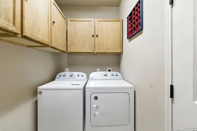 $2,400 | 630 Colosseo Way, San Antonio, TX 78253