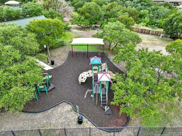 $2,400 | 630 Colosseo Way, San Antonio, TX 78253