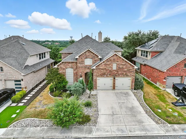 $2,400 | 630 Colosseo Way, San Antonio, TX 78253