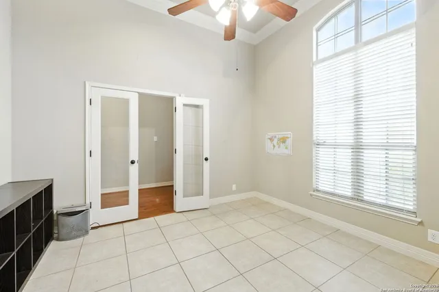 $2,400 | 630 Colosseo Way, San Antonio, TX 78253