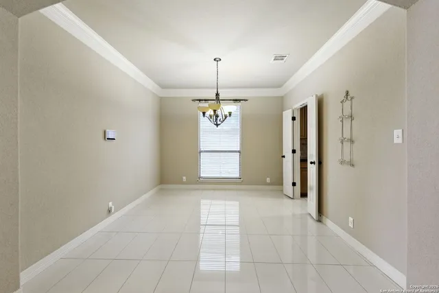 $2,400 | 630 Colosseo Way, San Antonio, TX 78253