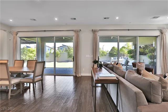 $3,500 | 2586 Hazelburn Drive, Henderson, NV 89044