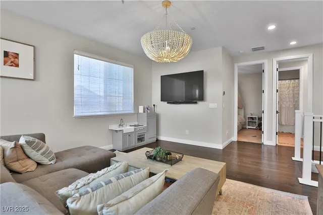 $3,500 | 2586 Hazelburn Drive, Henderson, NV 89044