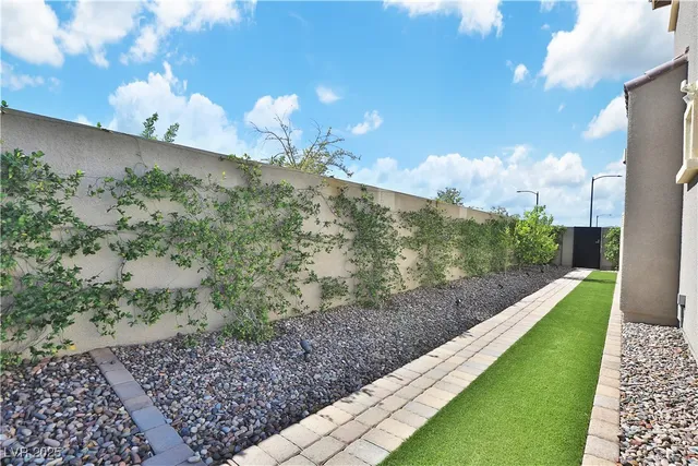 $3,500 | 2586 Hazelburn Drive, Henderson, NV 89044