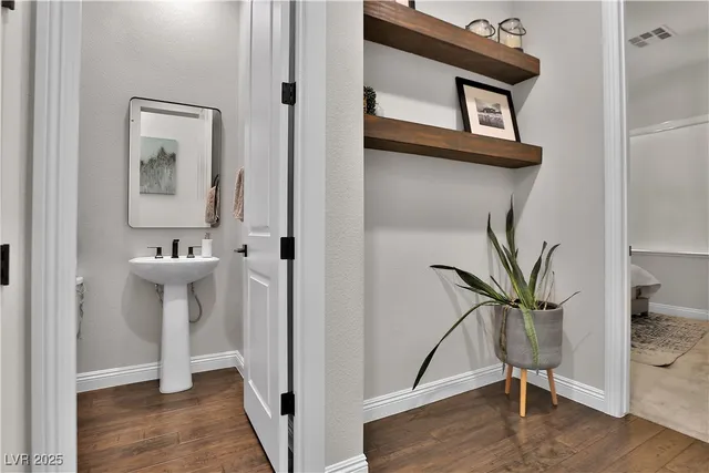 $3,500 | 2586 Hazelburn Drive, Henderson, NV 89044