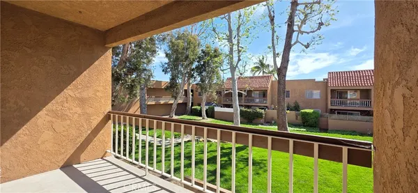 $2,150 | 6600 Warner Avenue, Unit 56, Huntington Beach, CA 92647