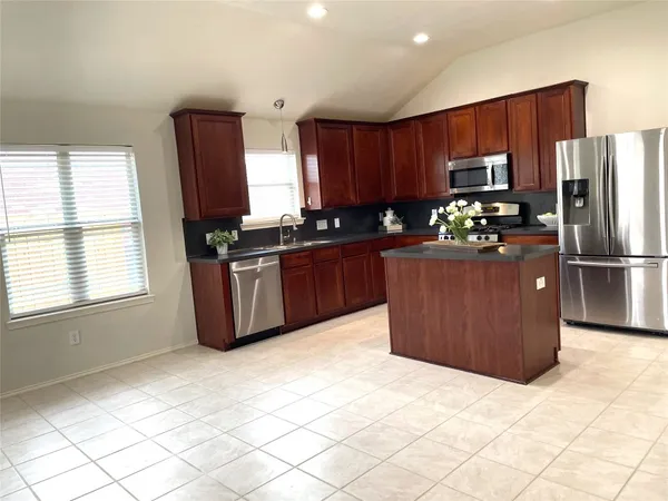 $2,150 | 24922 Oconee Court, Tomball, TX 77375